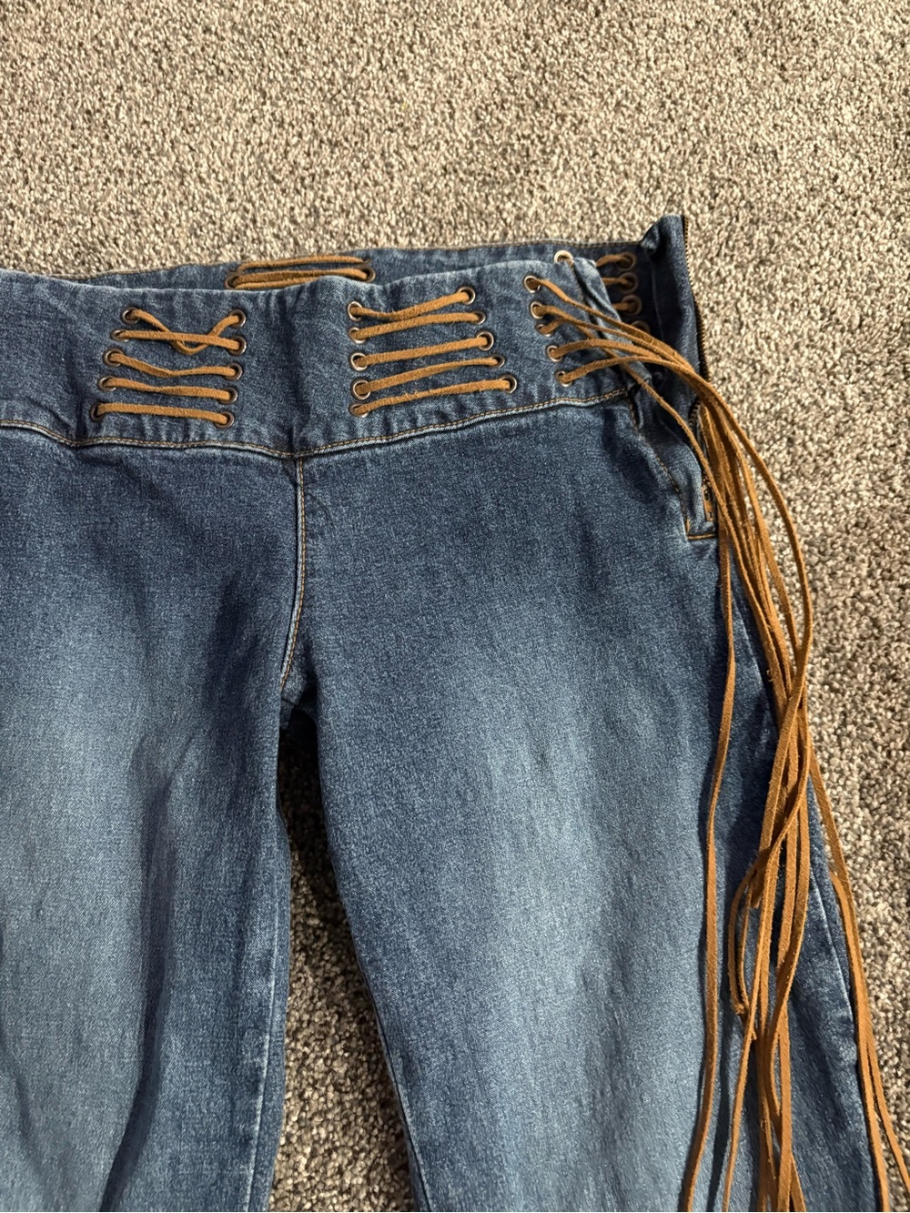 Y2K Vintage lei Lace-Up High-Waist Flare Jeans in Blue with Tan Laces - Picture 2 of 5